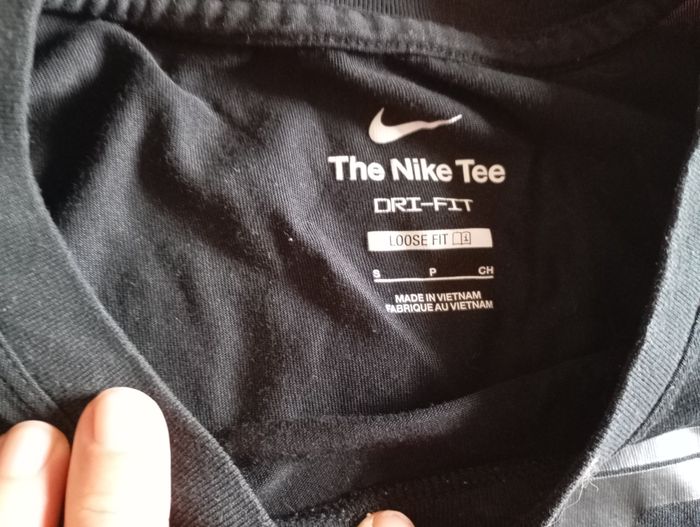 Haut nike - photo numéro 3