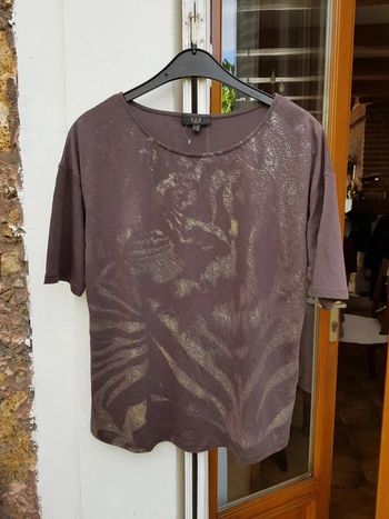 Tee-shirt femme - T. 40 / 42