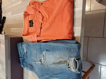 jeans troué et tee shirt hommes Taille XL