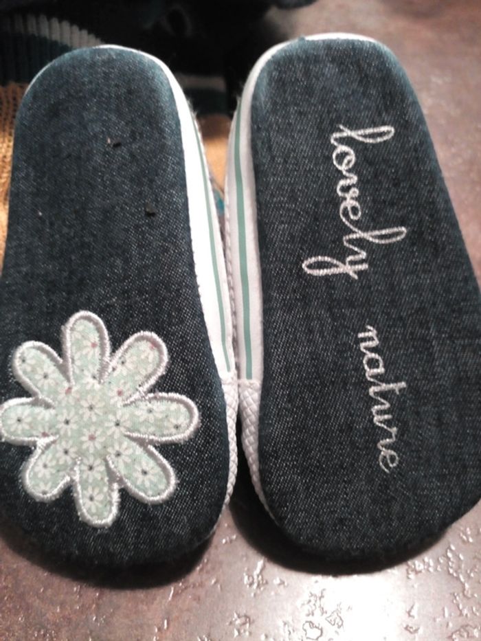 Chaussure bébé - photo numéro 2