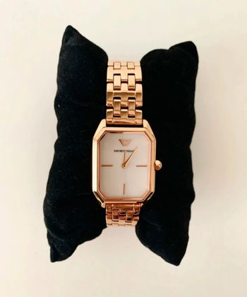 Montre rose gold rectangulaire- Emporio Armani