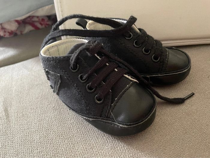 Chaussure bébé - photo numéro 2