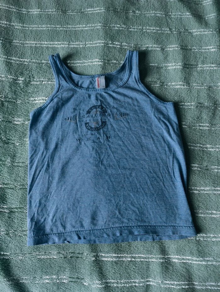 Tee shirt sans manche