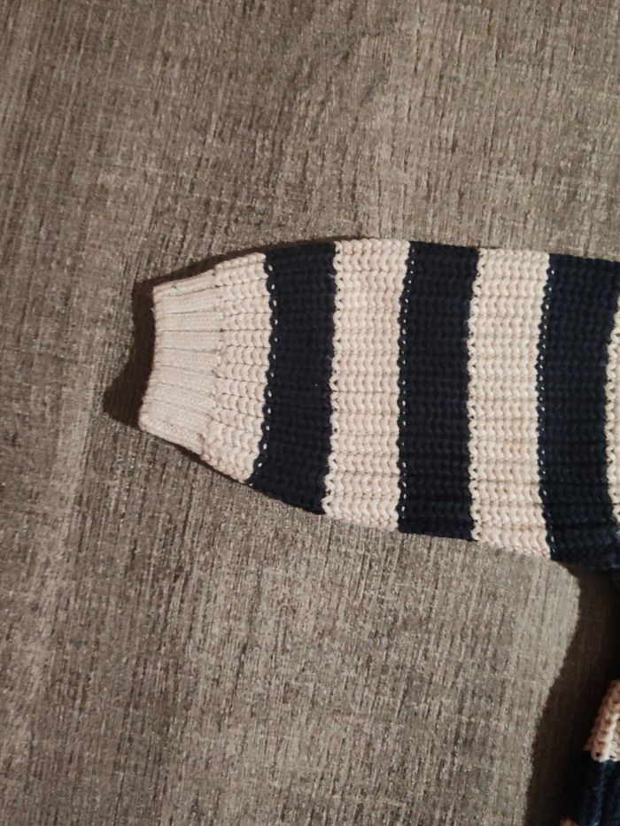 Pull 6 mois neuf - photo numéro 2