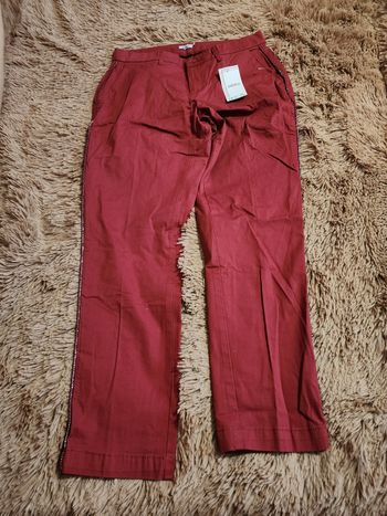 Pantalon couleur rouille