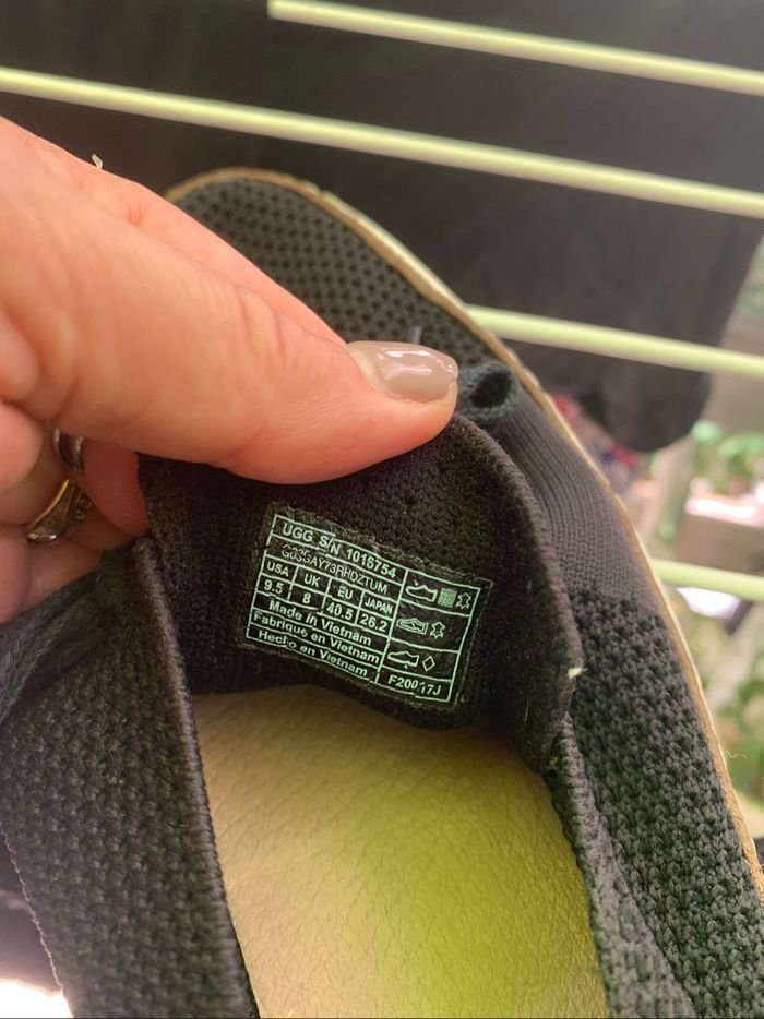 Basket UGG homme légère pointure 40,5 - photo numéro 4