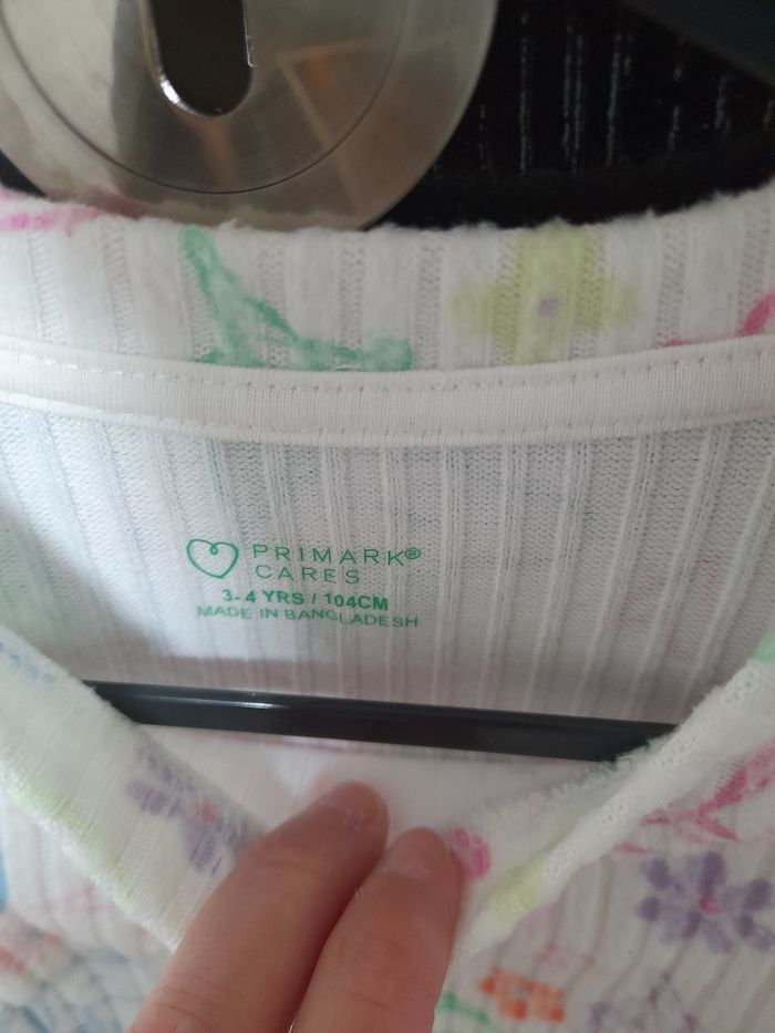 Pull fille 3/4ans - photo numéro 2