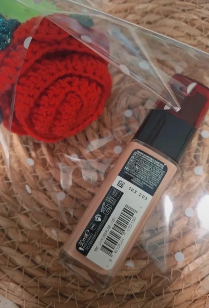 💄Magnifique fond de teint l'oréal Rose lin 💄 - photo numéro 2