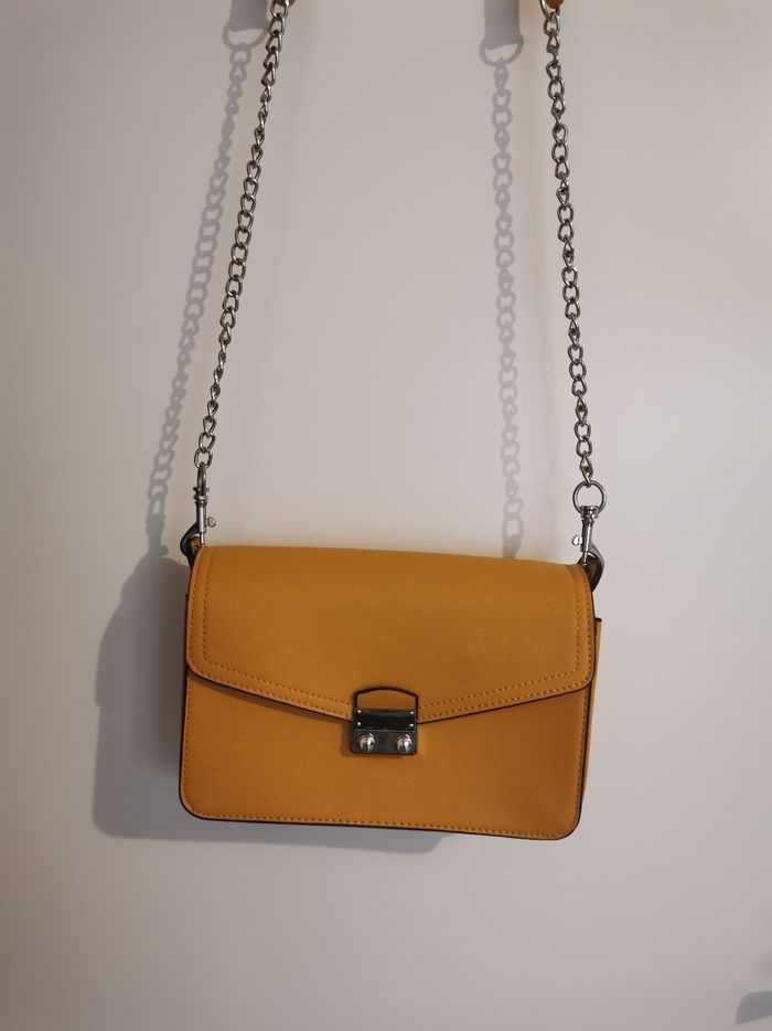 Sac jaune moutarde - stradivarius