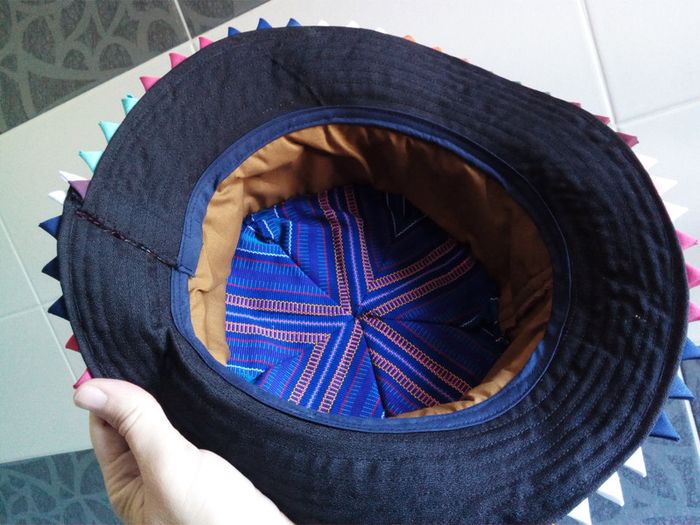 Chapeau multicolore de Thaïlande - photo numéro 6