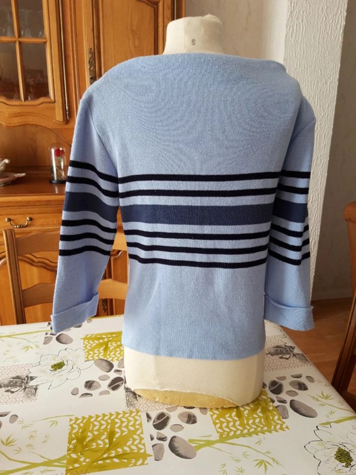 Pull taille 3 - photo numéro 2