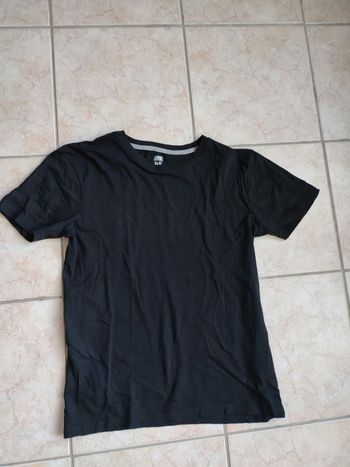 T-shirt neuf 14 ans