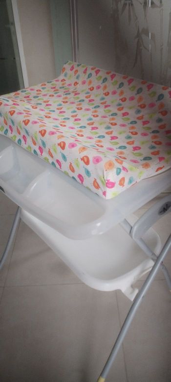 Table à langer Avec  Baignoire 
