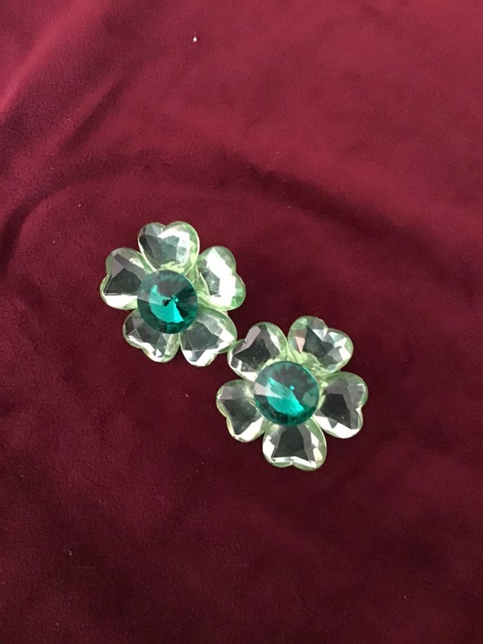 Très beaux clips fleurs vintage . Années 80 - photo numéro 3