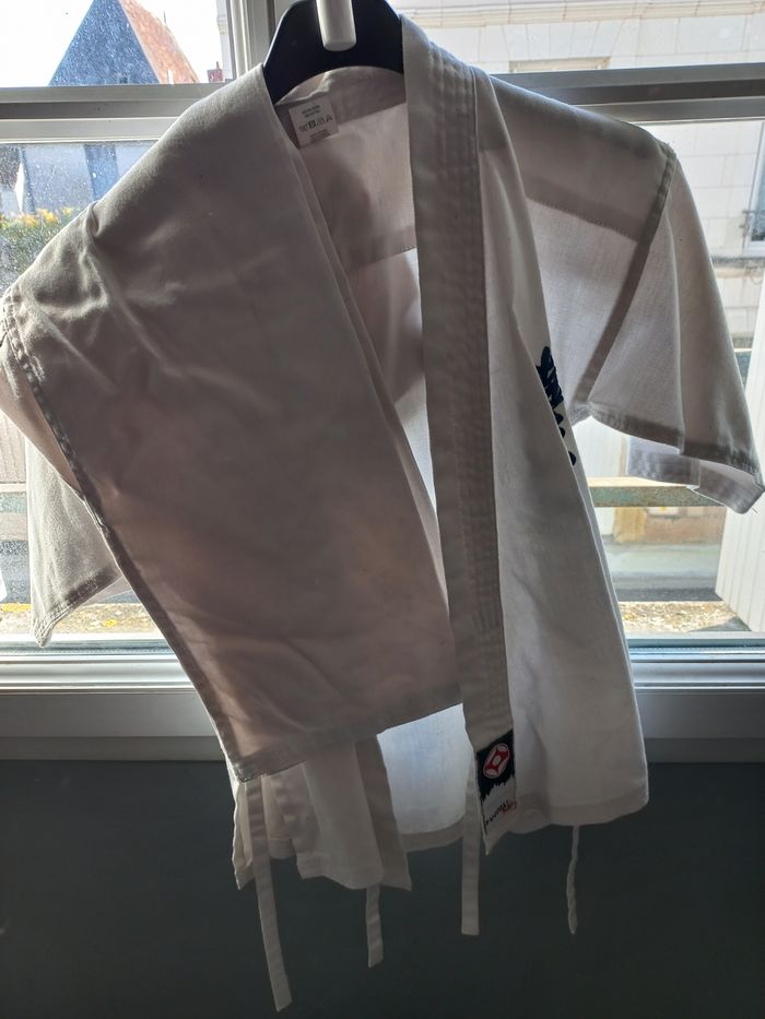Kimono + équipements - photo numéro 3