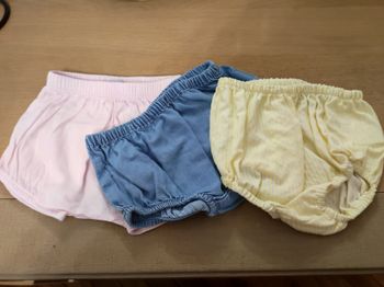 Lot 3 shorts 1 mois