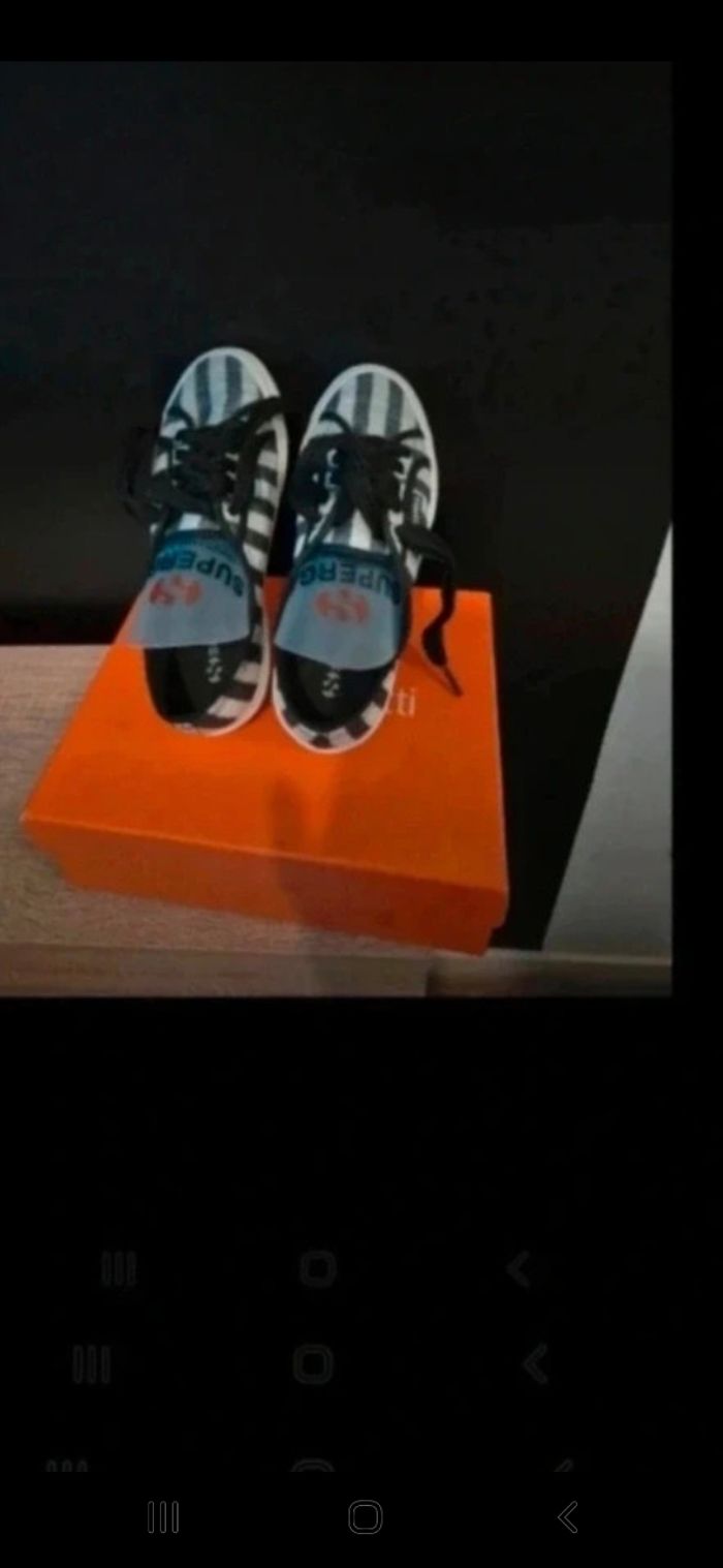 Paire de tennis - photo numéro 2