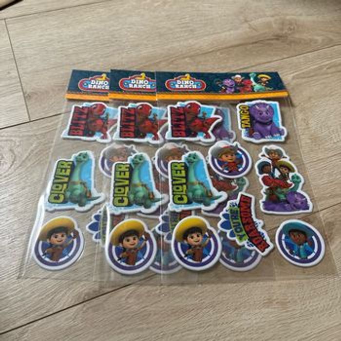 Lot de 3 planches de stickers dino ranch