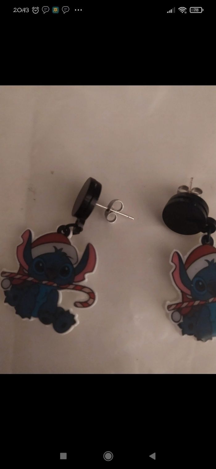 Boucle d'oreille stitch