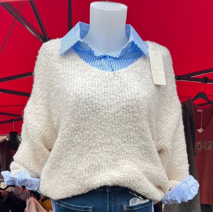 Pull bouclette col V
