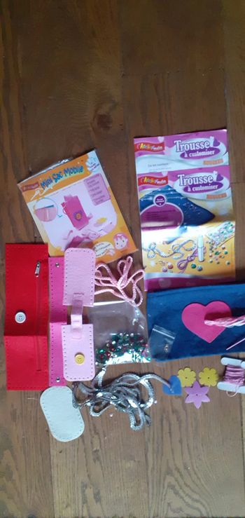 lot de 2 troussesà réaliser