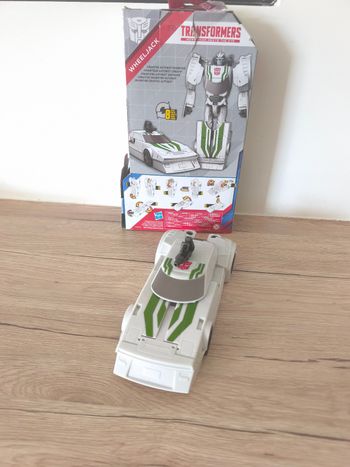 Voiture robot transformers