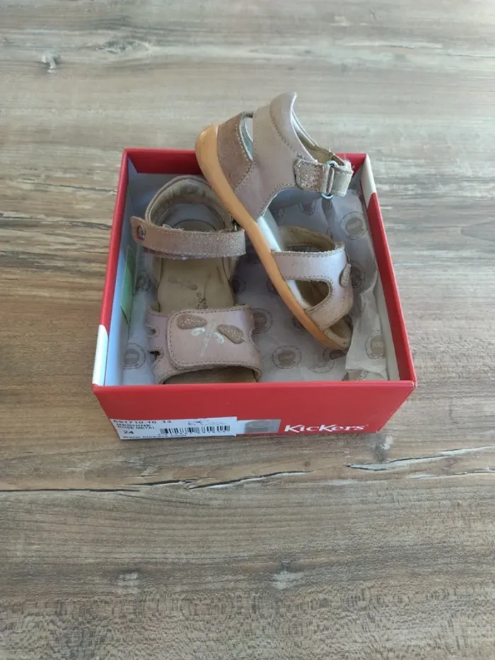 Sandales kickers