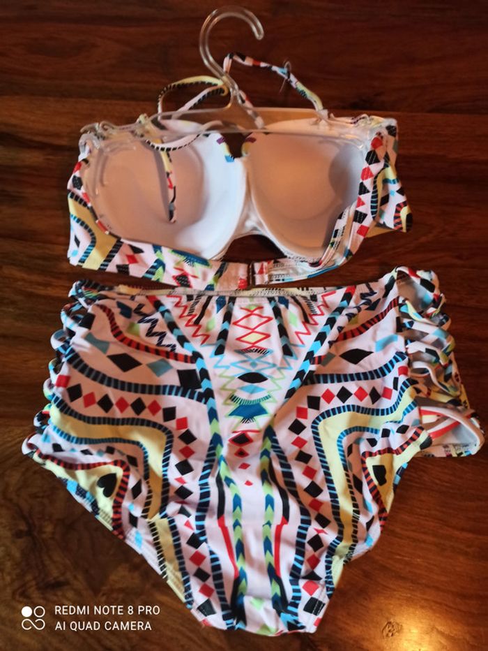 Maillot de Bain Femme 2 pièces Taille 40 - photo numéro 2