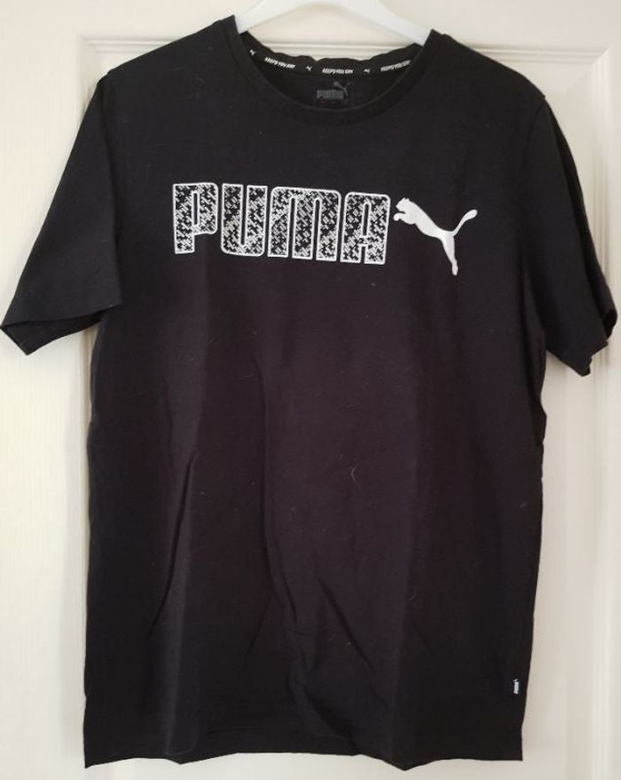T-shirt noir Puma manches courtes