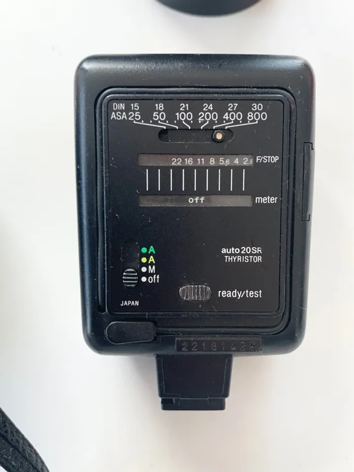 Coffret appareil photo argentique Pentax SP II + accessoires+ objectifs + malette - photo numéro 7