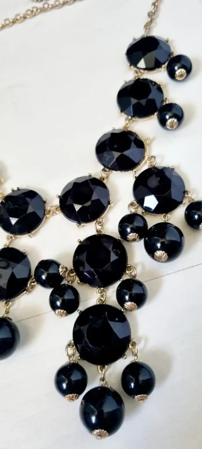 Lot de 2 colliers plastrons noir et argenté new look - photo numéro 6