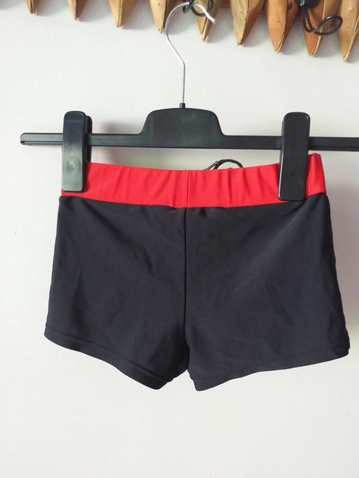 Maillot de bain noir et rouge - photo numéro 2