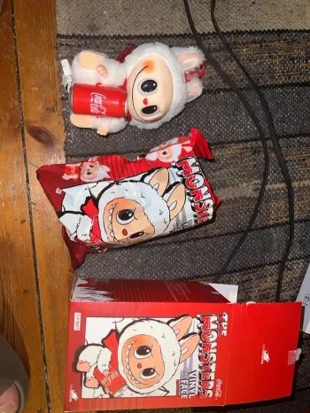 Labubu Coca-Cola officiel édition limitée très rare