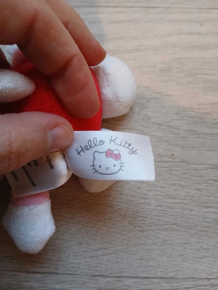 Peluche hello kitty - photo numéro 3