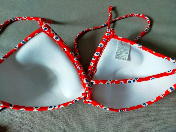 Bikini rouge fleuri – Taille 40 – Neuf avec étiquette - photo numéro 7