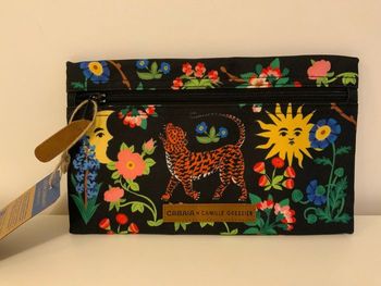 Pochette frontale pour sac à dos Cabaïa édition limitée Camille Gressier