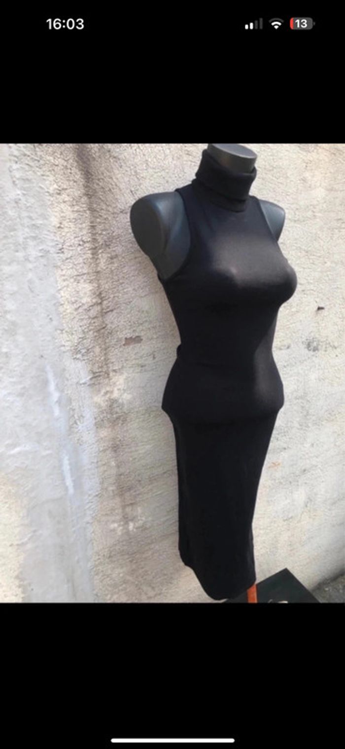 Robe noire sans manches taille S – style chaussette - photo numéro 8