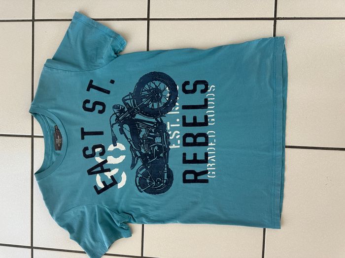 tee shirt bleu H&M "rebels moto"taille 12 ans - photo numéro 3