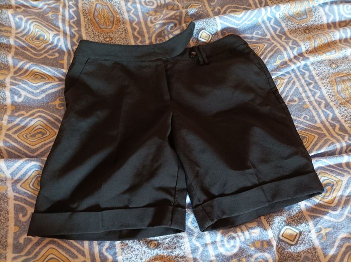 Lot de pantalons et shorts - photo numéro 5