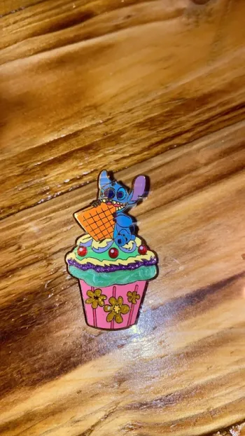 Pins disney Stitch