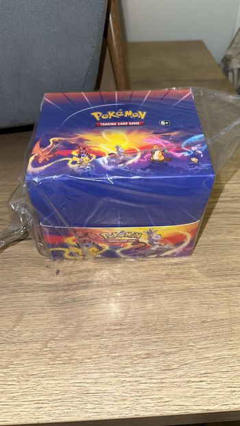 Display tins de kanto 2025