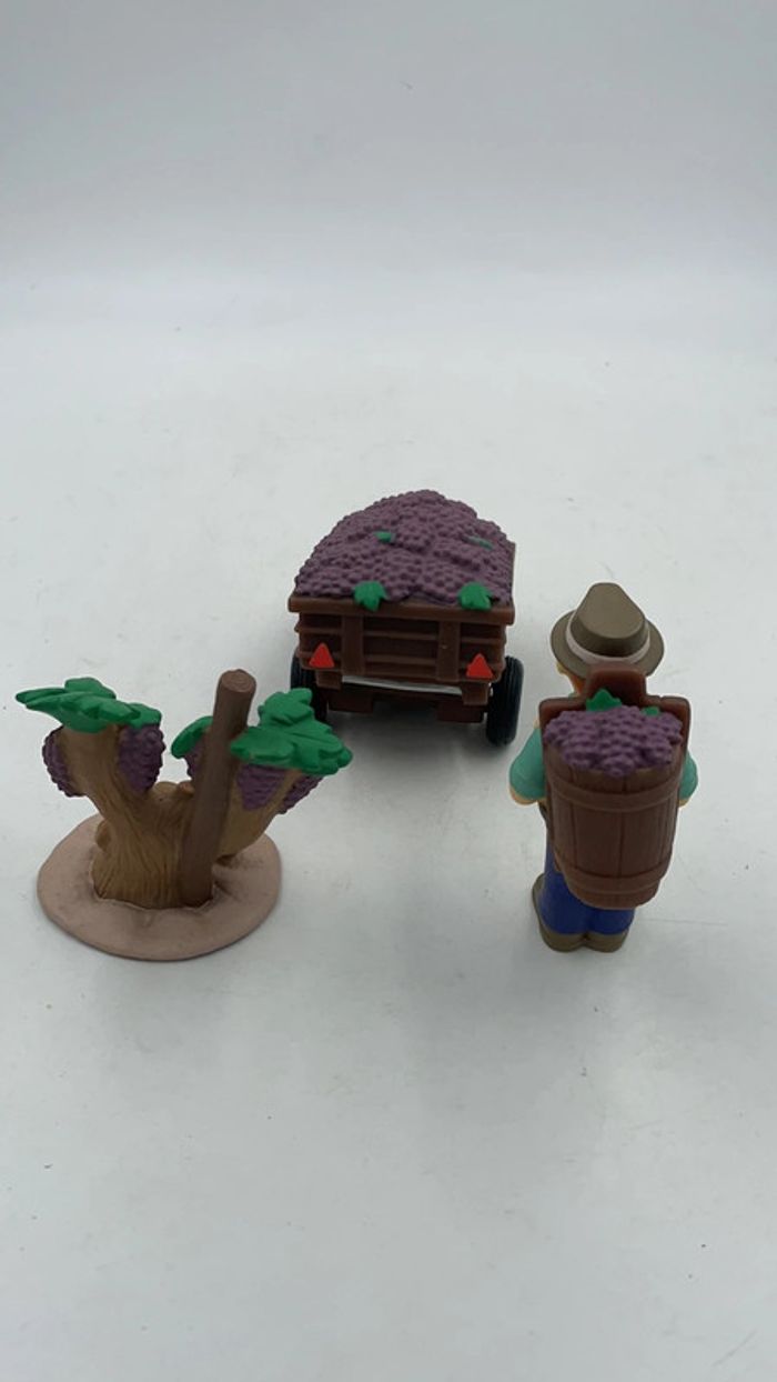 Lot de figurines les animaux de la ferme Viticulteur, charrette et vignes - photo numéro 3