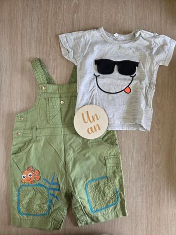 Salopette et tee-shirt 1an