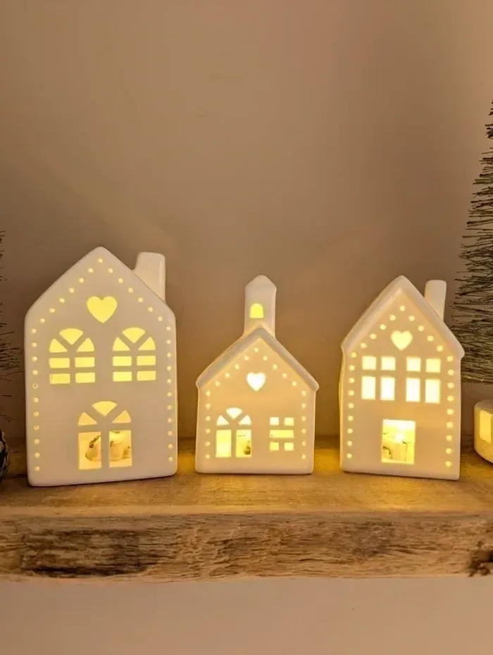 Jolie maison lumineuse avec éclairage led - NEUVE - photo numéro 2