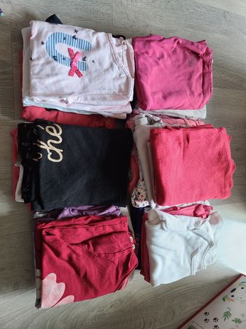 Lots de 31 hauts manches longues fille 2 ans