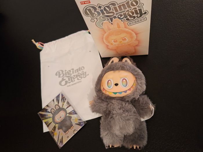 Labubu popmart big into energy secret edition AUTHENTIQUE