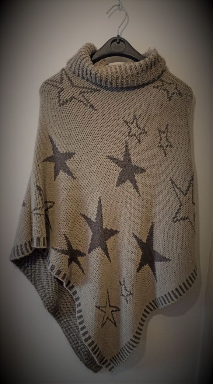 Poncho Étoilé Chic & Douillet - Parfait pour l'Automne/Hiver ! - photo numéro 4
