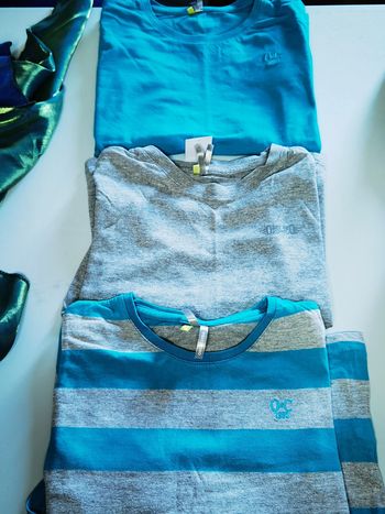 D3603 - lot de 2 tee-shirt garçon 8 ans