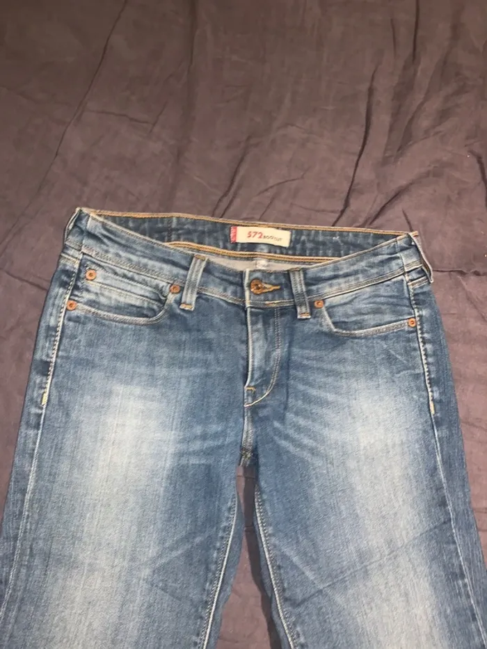 Jean 👖 Lévis - photo numéro 2