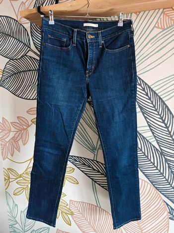 Jean slim Levi's 312 taille 30